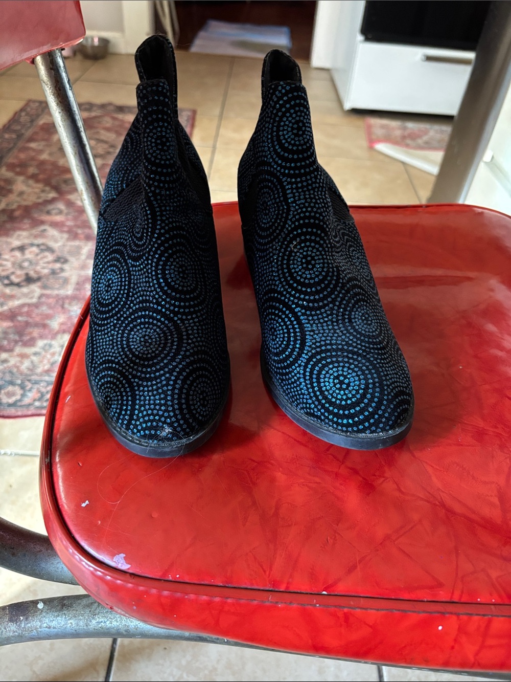 Women's Black Patterned Velvet Chelsea Booties